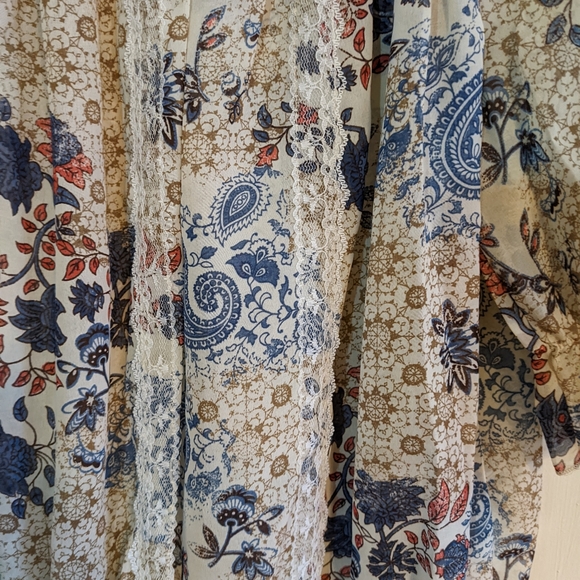 🌲Women's Scoop neck Sheer Size L - Picture 6 of 7